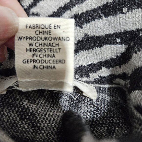 Christian Siriano Poncho Women L XL Zebra Fringe Sweater Knit Pullover Zip Front - Picture 10 of 12